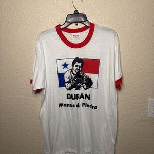 Vintage 80s Single Stitch Roberto Duran Manos De Piedra Boxing T-Shirt. Size XL.